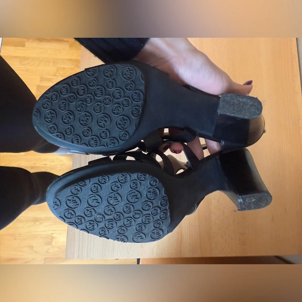 Michael Michael Kors Guiliana Black Leather Heels Sandals Size 9.5
